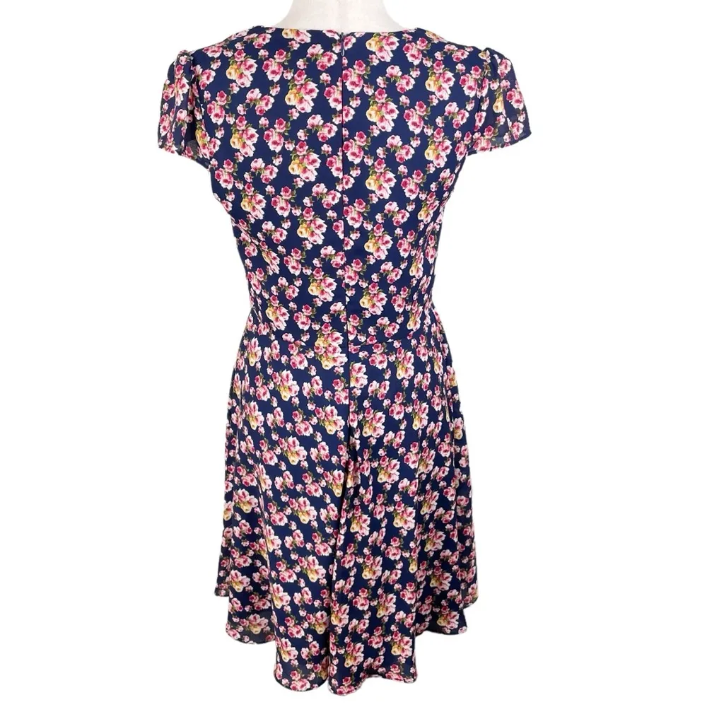 Betsey Johnson Navy Blue Floral Print Chiffon Fit and Flare Dress Women's Size 6 - Image 4