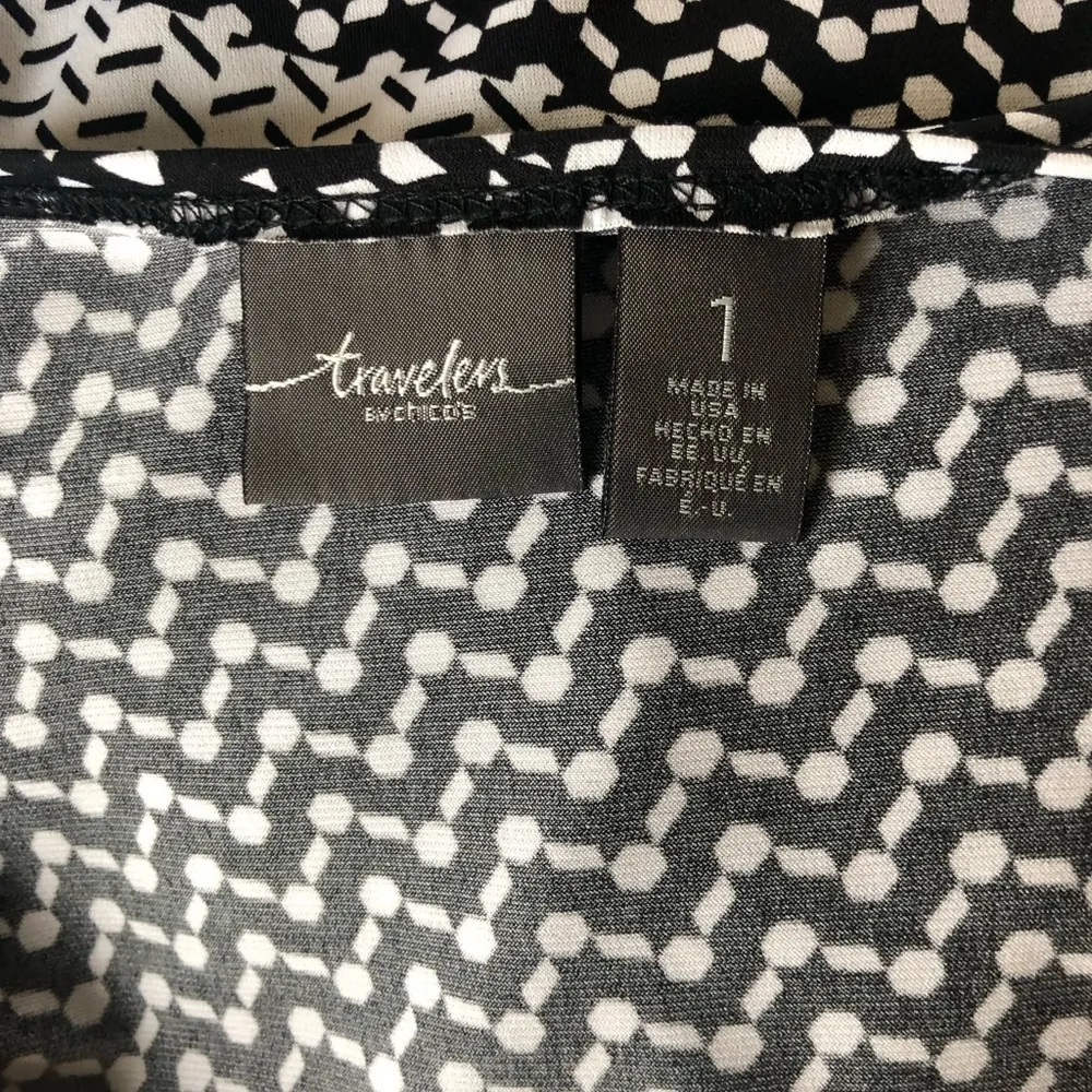 Chico’s Travelers Black White Slinky Top Asymmetrical Hem Sheer 3/4 Sleeve 1/M - Image 5