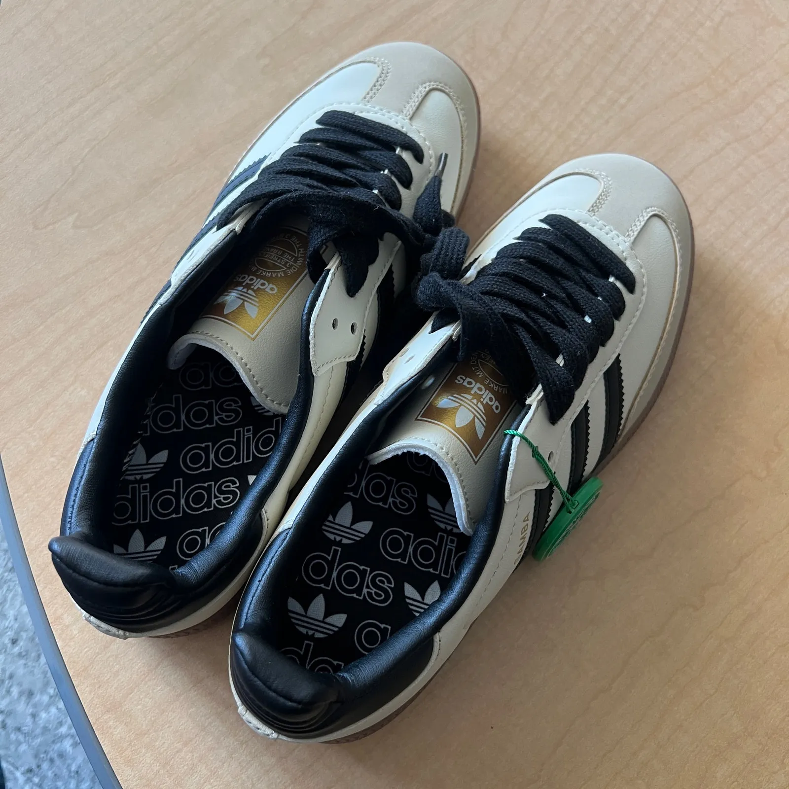 NWT Adidas Women SAMBA OG SHOES in Cream White / Core Black / Sand Strata 6.5 - Image 5