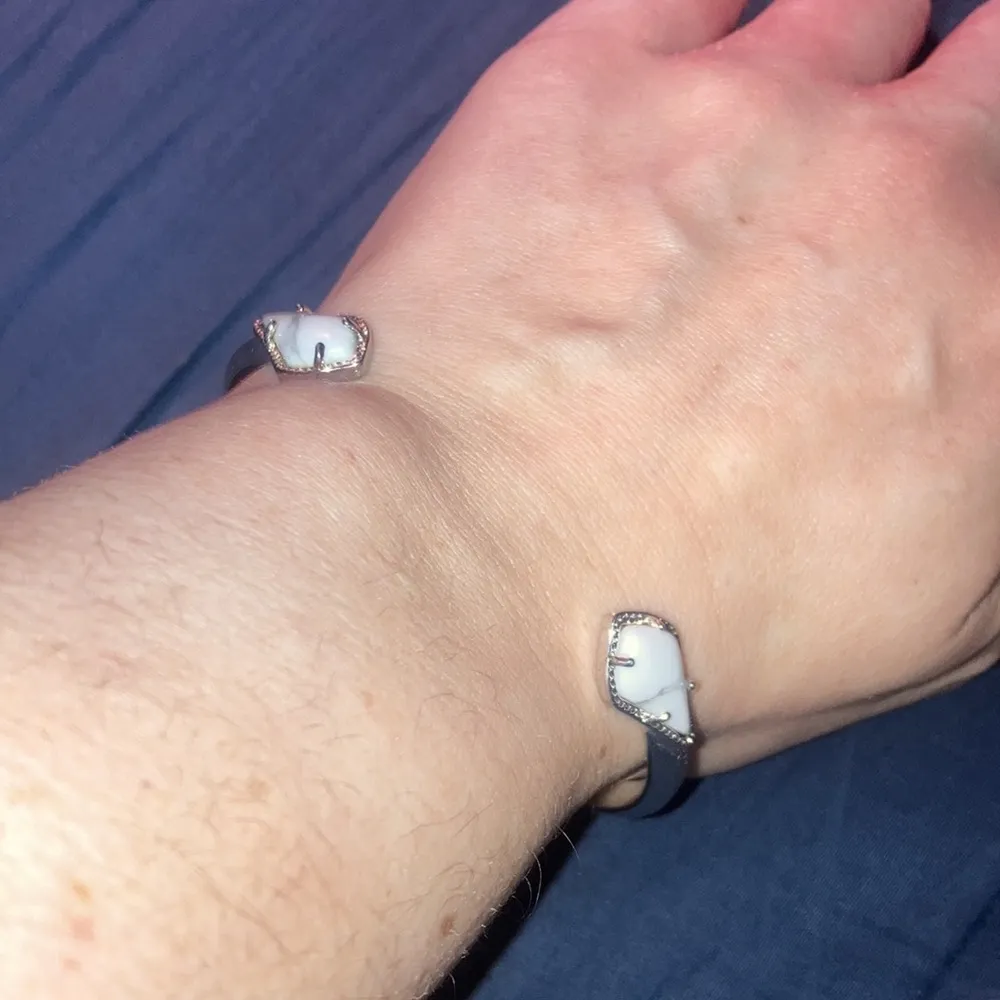 Howlite Everly Necklace & Bracelet Set - Image 6