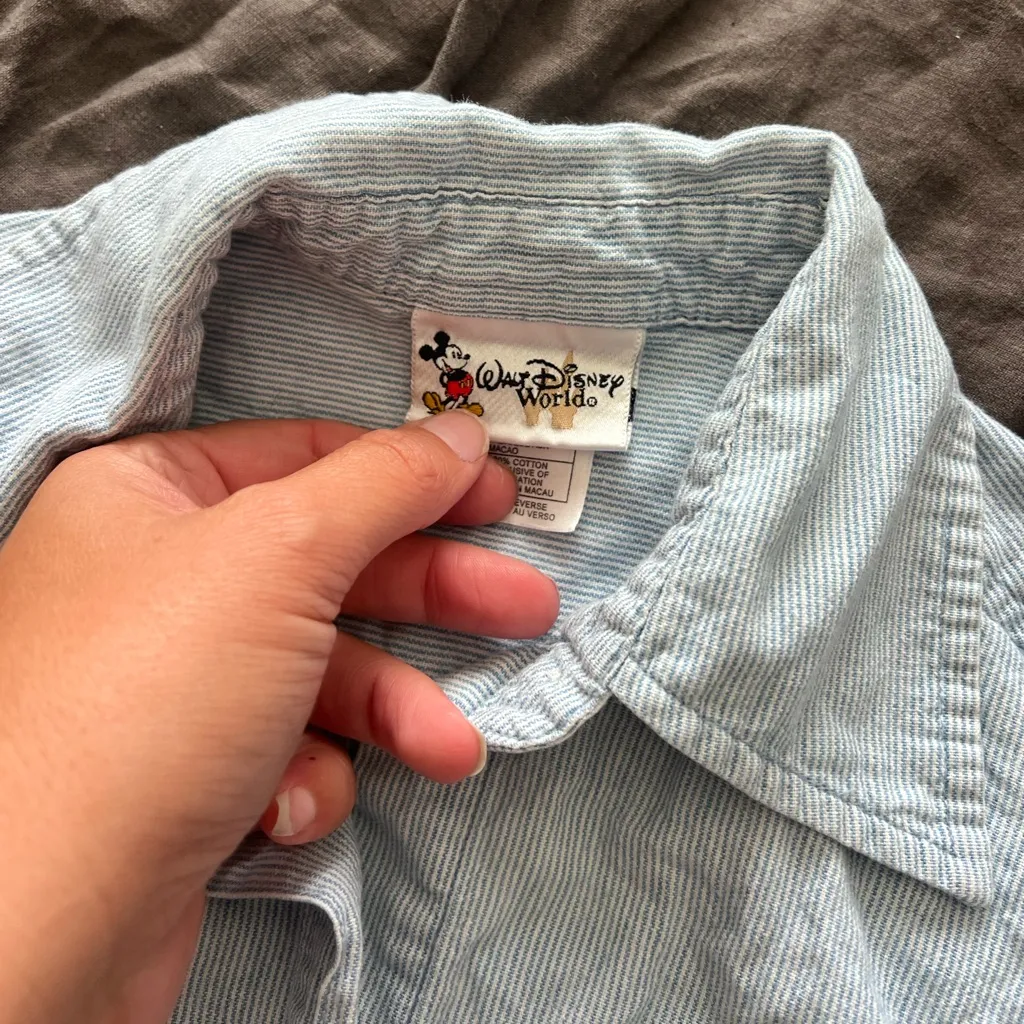 Vintage Y2K Disney White Blue stripe Sleeveless Button Up Women’s Shirt Tigger - Image 8