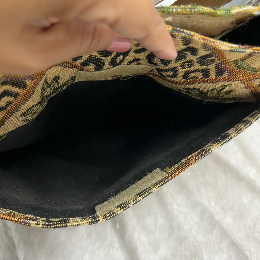 Behringer Palm Tree Leopard Print Nylon Tote Bag w/matching Small Coin Purse - Image 3