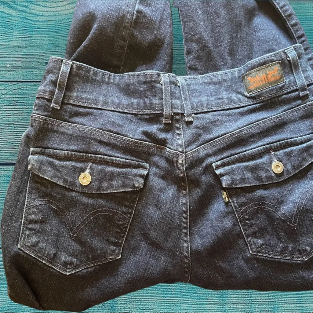 Levi Jeans - Image 3