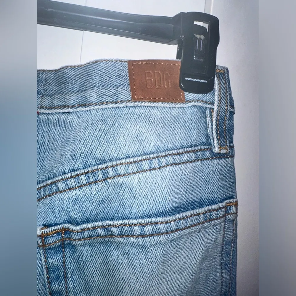 BDG Urban Outfitters High-Waisted Slim
Straight Jean - Paneled Light Wash - Image 7