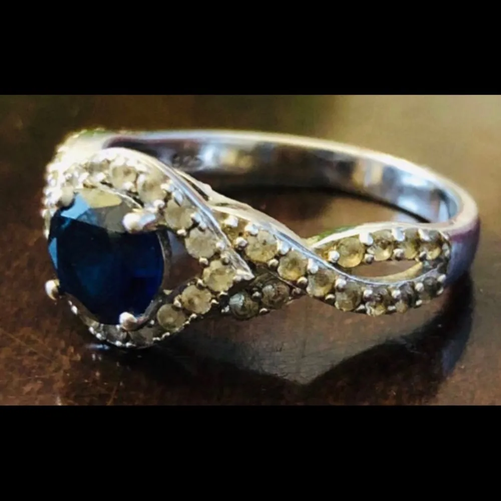 Crown Nine Lab - Image 7