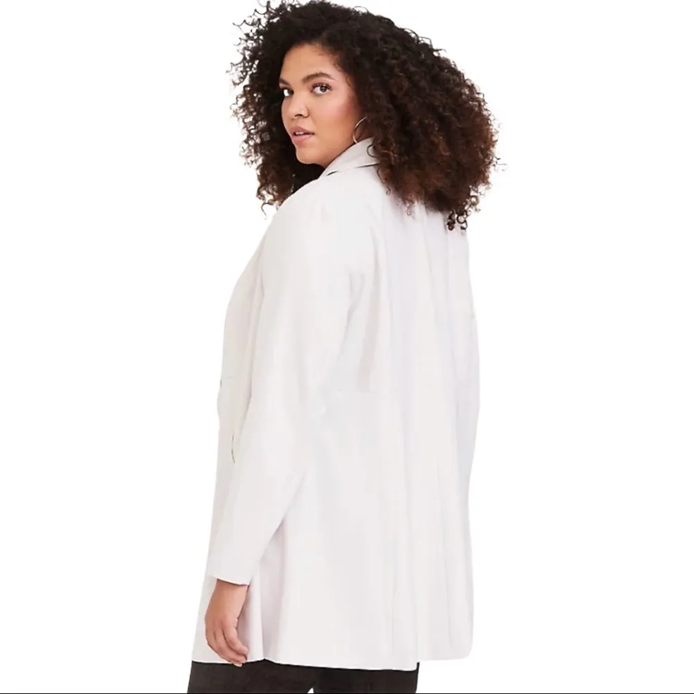 Torrid Cream Gray Crepe Drapey Double Breasted Trench Coat NWT - Image 3