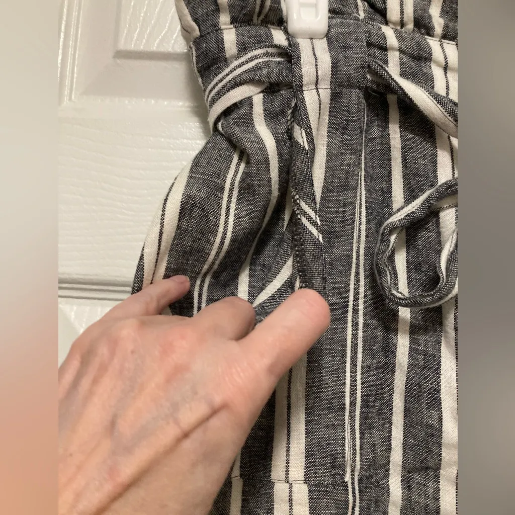 Cupcakes & Cashmere Heather Gray Linen Blend Striped Paperbag Belted Shorts - Image 5