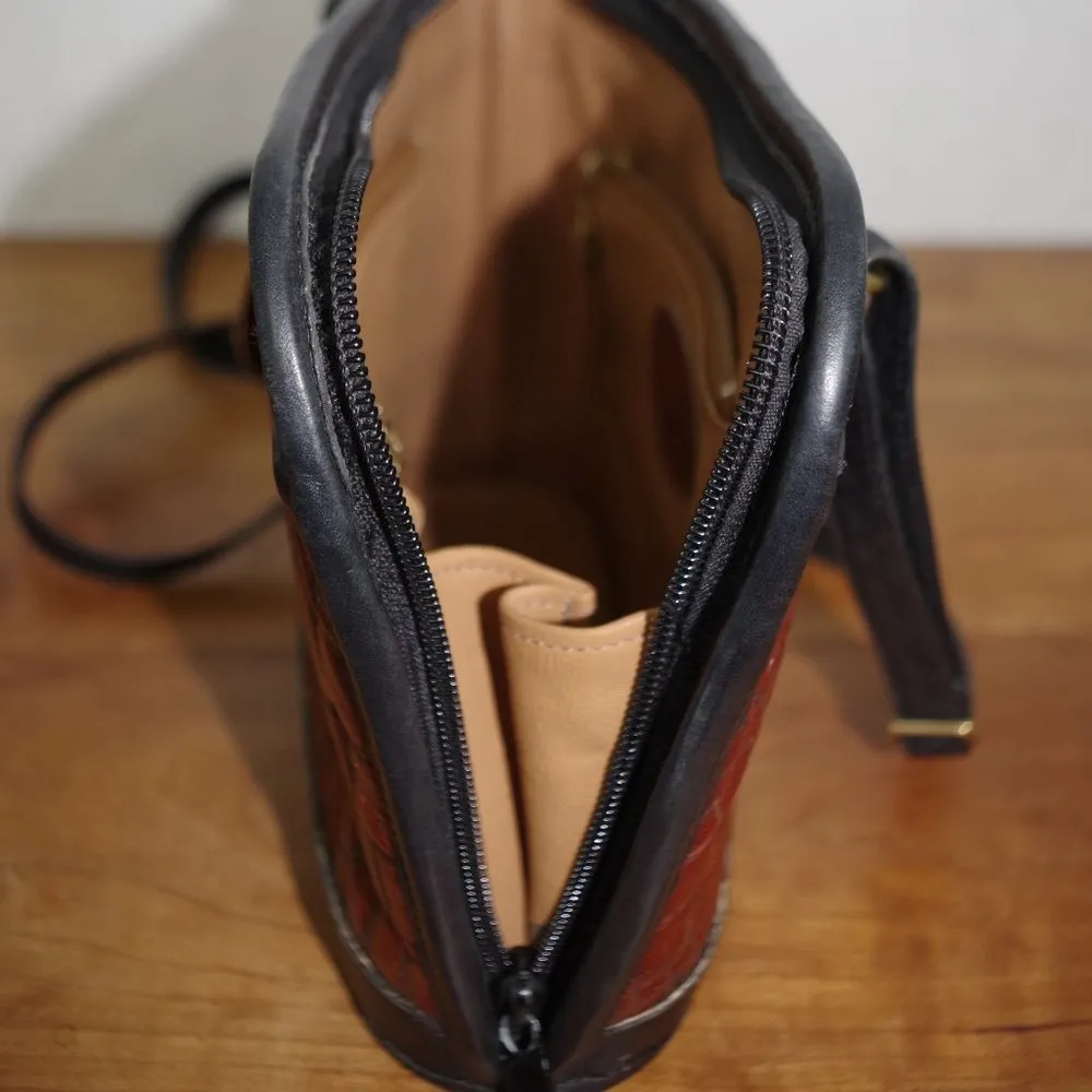 Bar Harbor Classics Crocodile Print Leather Asymmetrical Crossbody Purse Black - Image 3