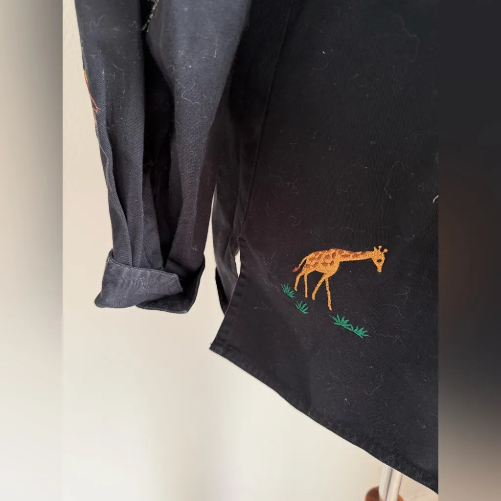 The Quaker Factory Black Zoo Embroidered Zebra Giraffe Zip Jacket Shirt - Image 4