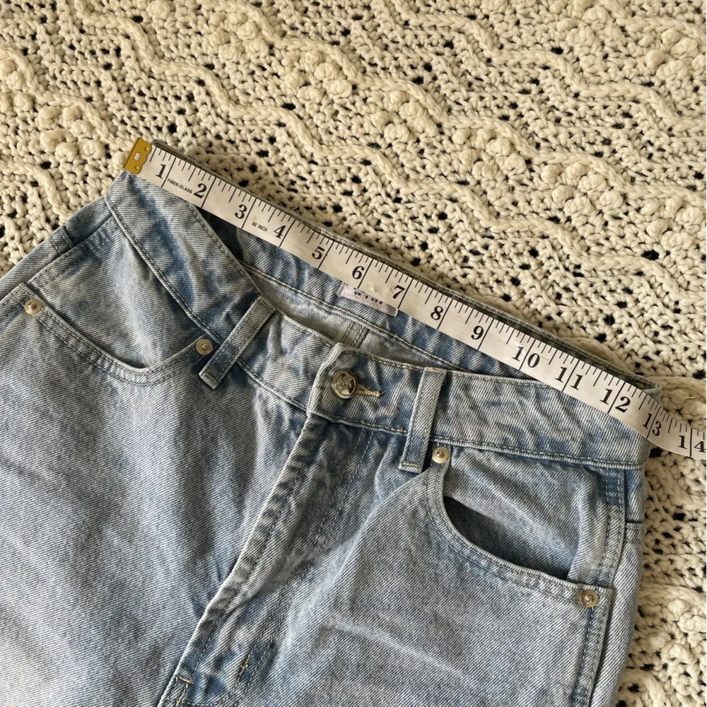 Oh Polly Cutout Back Wide Leg High Waisted Jeans Light Wash (Size 4) preppy - Image 5