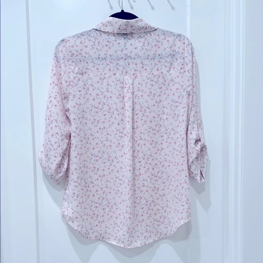 iZ Byer Pink Floral Button-Up Blouse roll tab sleeves size S - Image 2