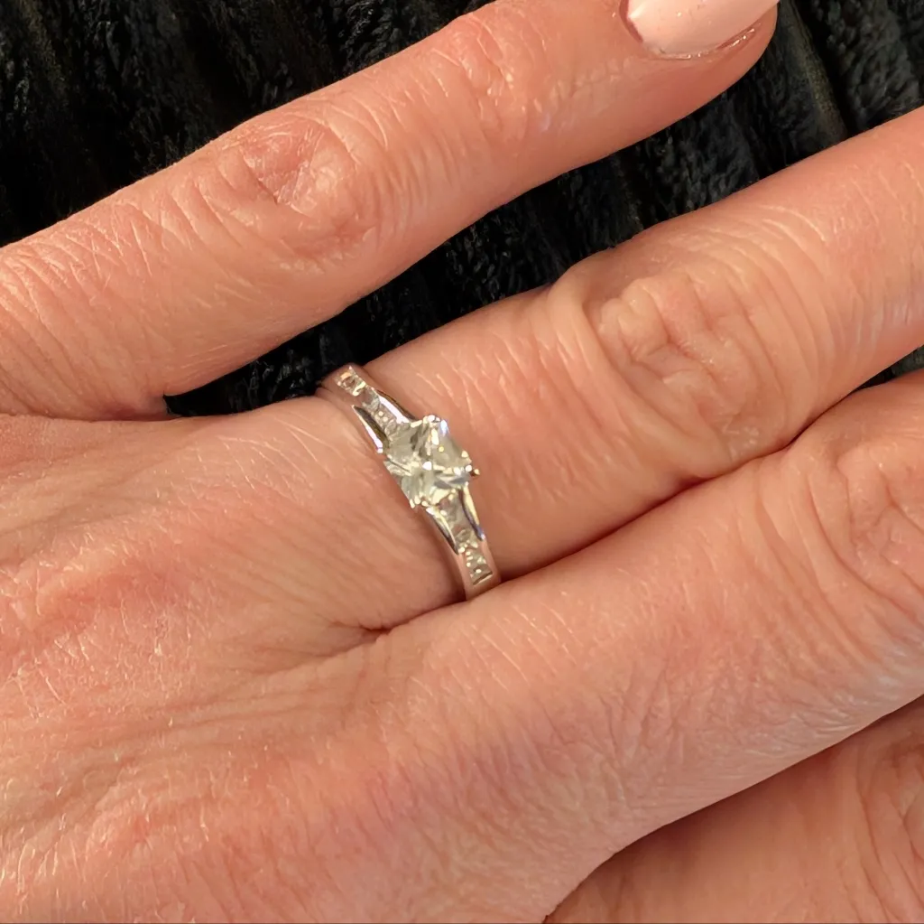 NEW 925 Sterling Silver CZ Princess Solitaire Ring  Engagement Wedding Valentine - Image 4