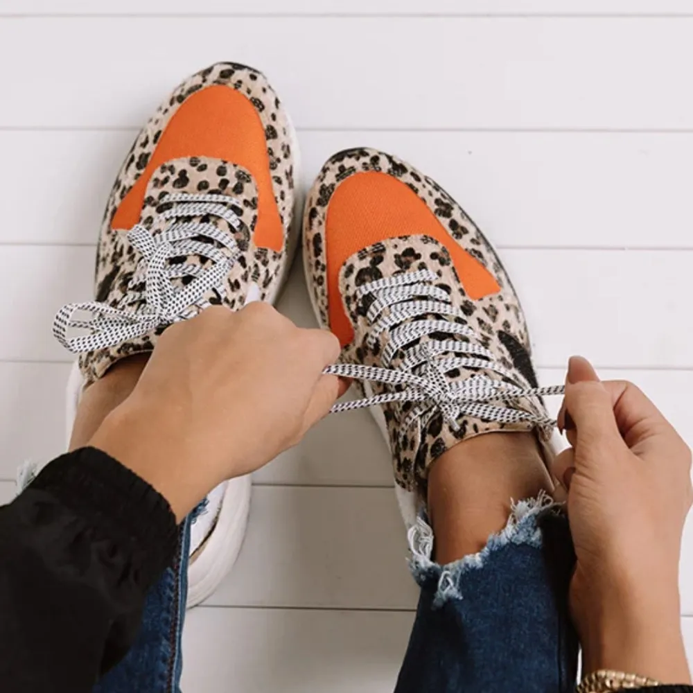 White Raven Willow Leopard Sneaker with Black and Orange Size 10 - Image 4