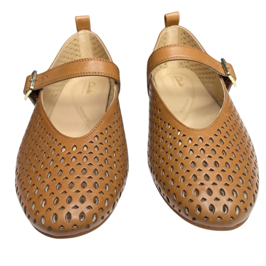 Clarks Women's Fawna Jane Tan Leather Perforated Flats size 9.5 New - Image 4
