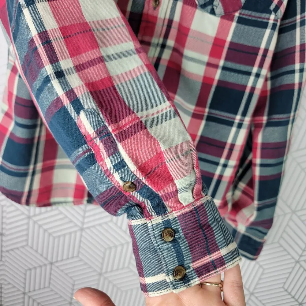 The North Face Suncrest Plaid Button Down Shirt - Image 6