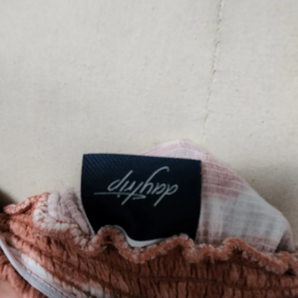 Daytrip rusty red tie dye balloon sleeve top size large - Image 8