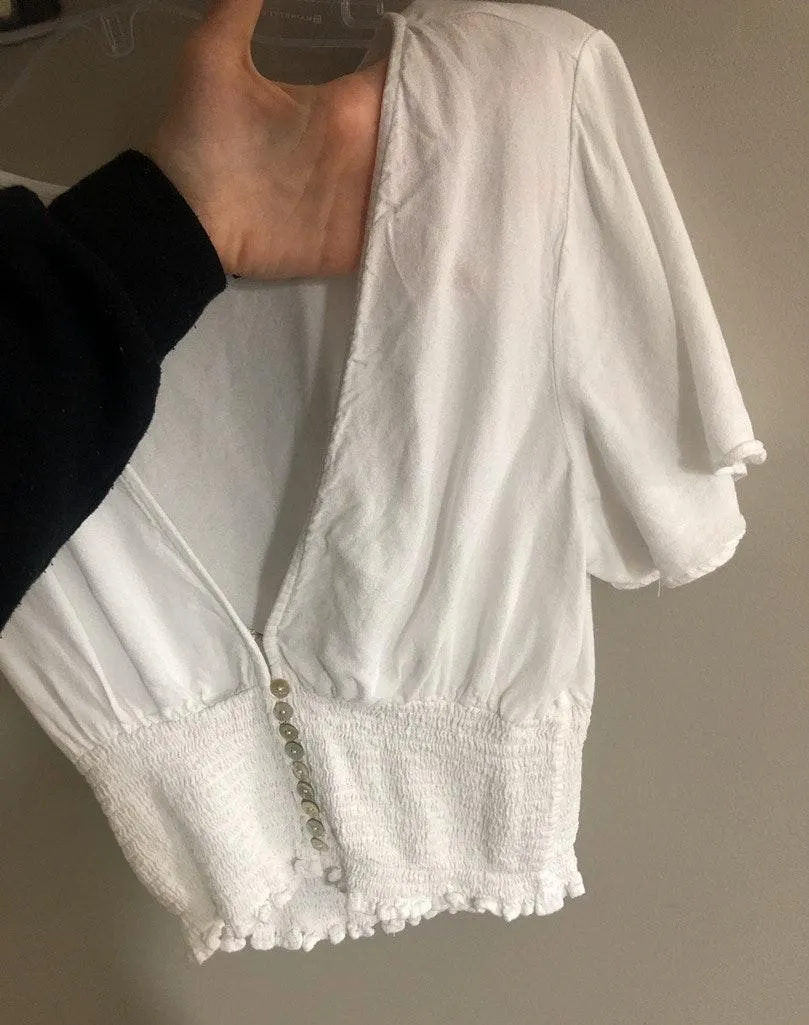 White Flowy Crop Top Size L - Image 3