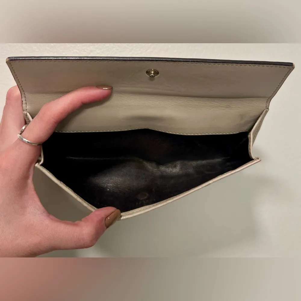 Gucci Guccissima Leather Engraved Heart Continental Wallet | Ivory - Image 7