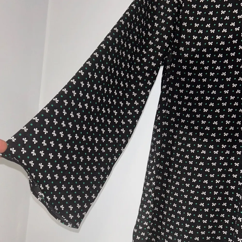 Ann Taylor Factory Black White Green Bows Patterned Button‎ Down Shirt Bow tie - Image 3