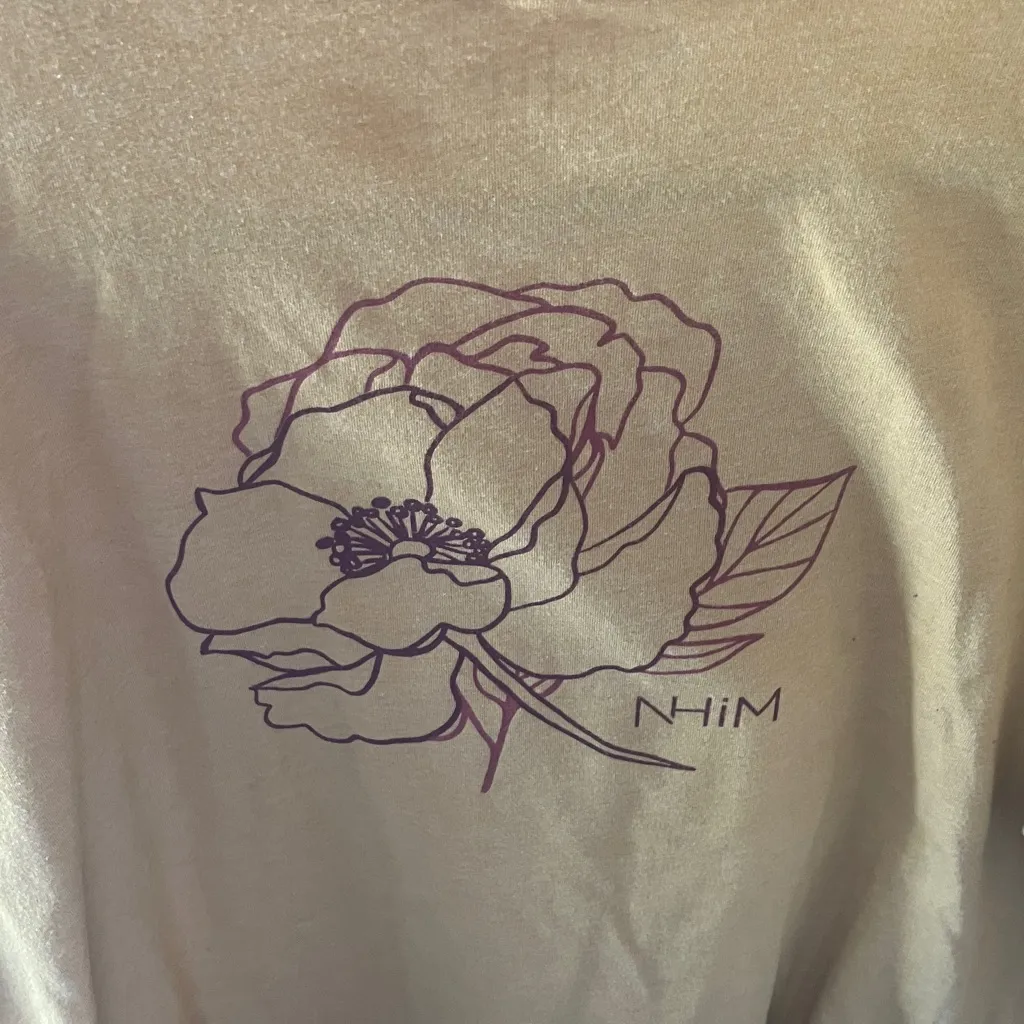 FINAL MARKDOWN Yellow Graphic Tee xl - Image 4