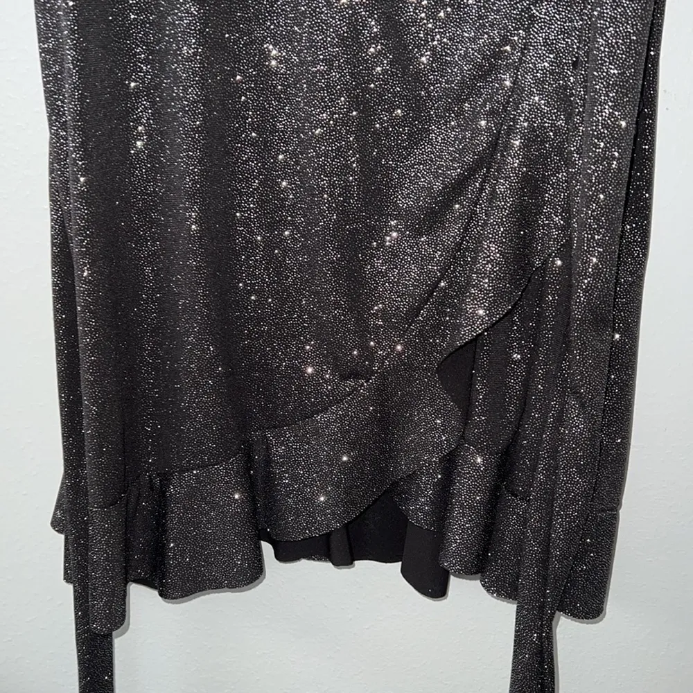 black sparkly ruffle wrap dress Size L - Image 5