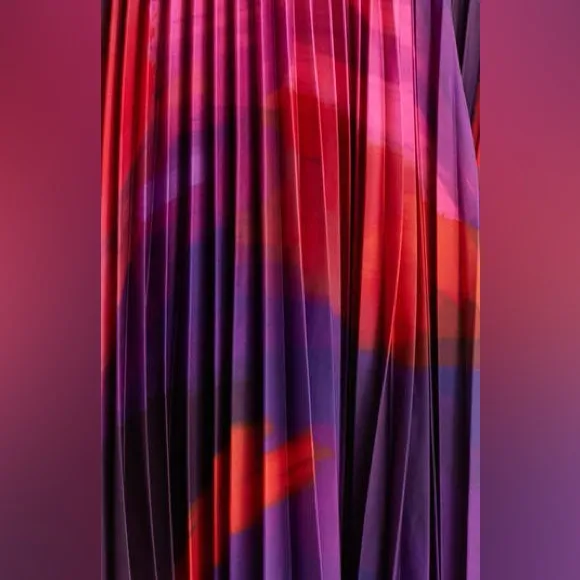 Hutch Sabina‎ Floral Tiered Plissé Gown purple brushstroke - Image 2