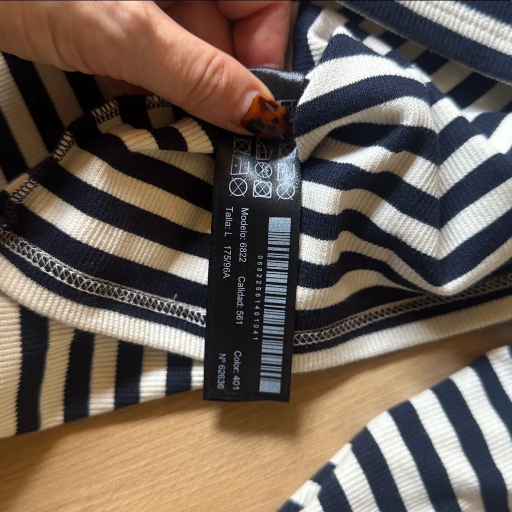 Massimo Dutti Navy and White Striped Top - Image 4