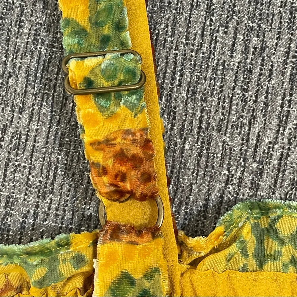 Anthropologie Felipa Cropped Velvet Tank Top - Image 10