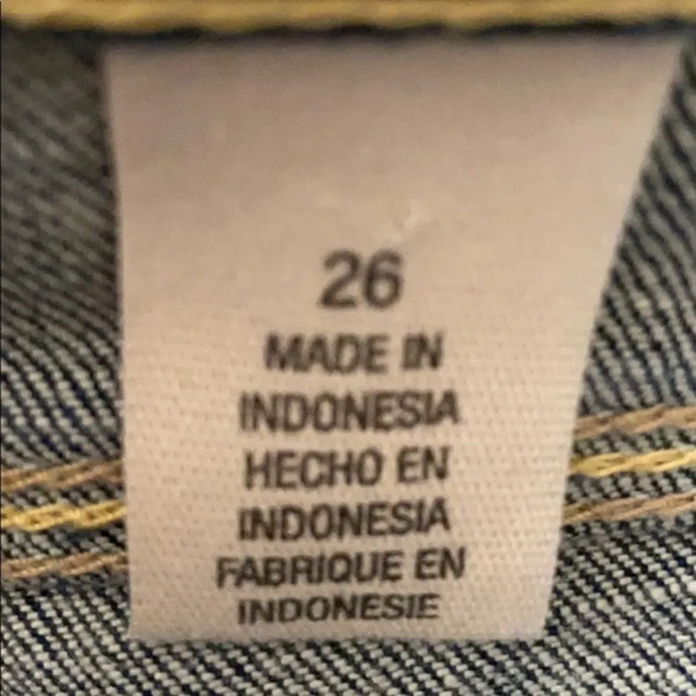 DKNY Women’s Classic Straight Leg Chelsea Wash Denim Jeans Size 26 NWOT - Image 19