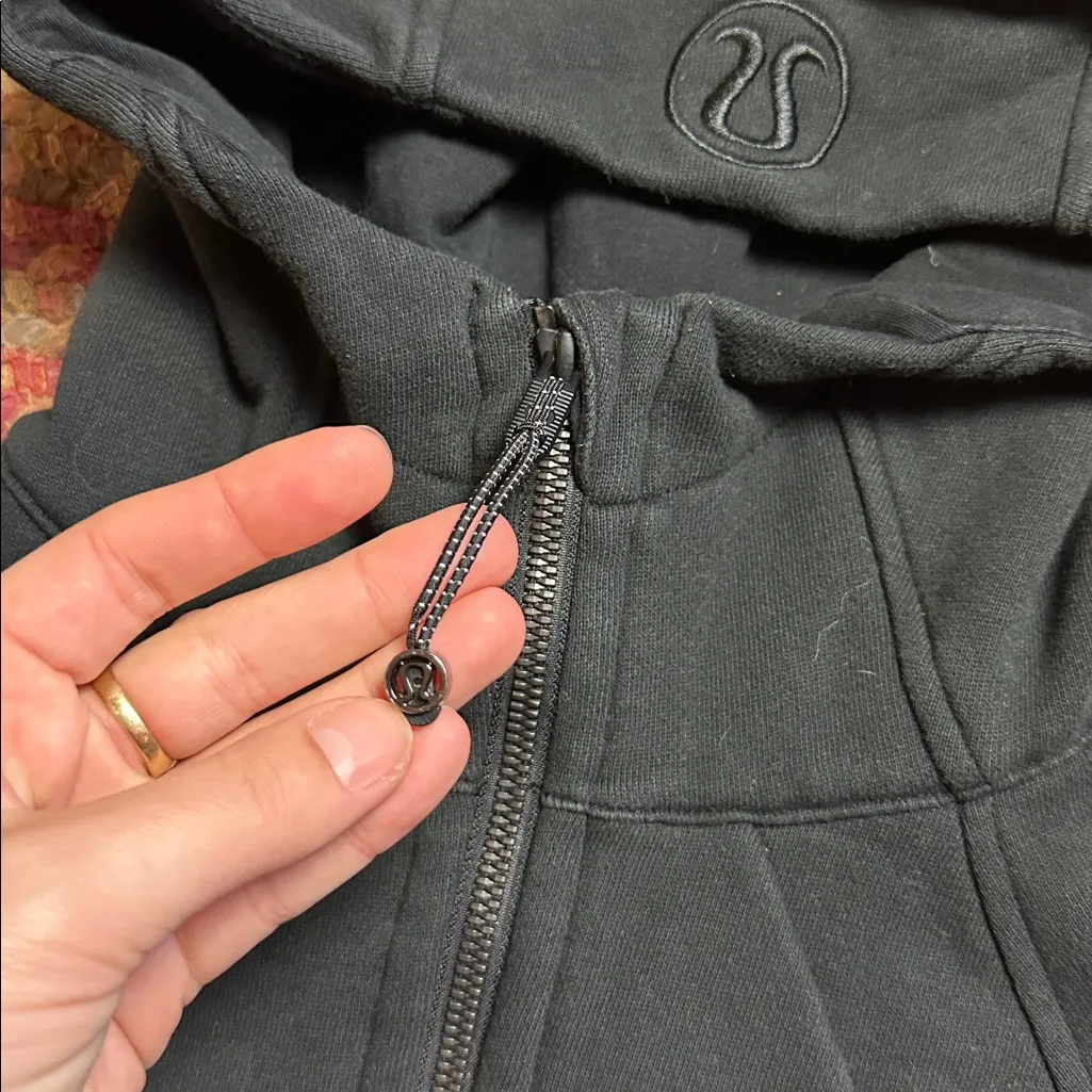 LULULEMON BLACK CROP SCUBA FULL ZIP HOODIE - Image 3