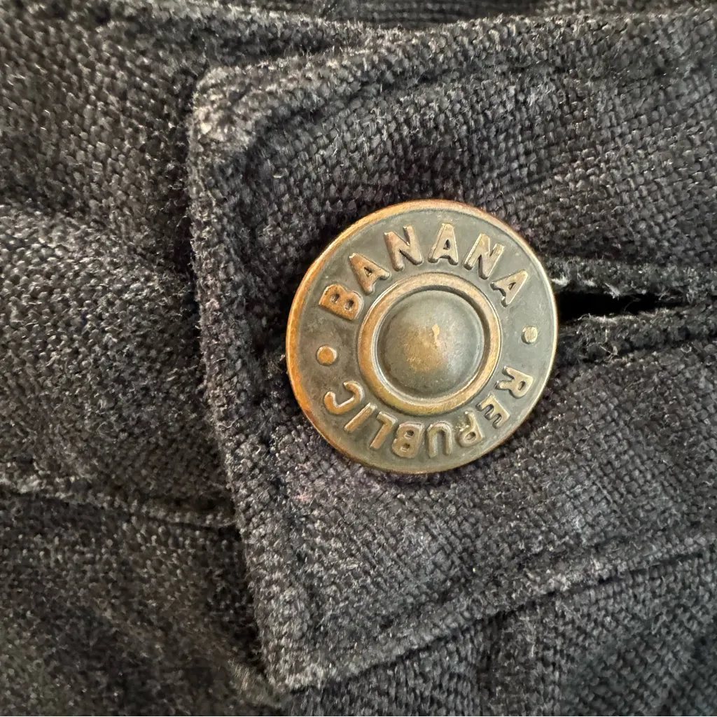 Vintage Banana Republic Safari & Travel Clothing Co Black Linen Tapered Pants - Image 3