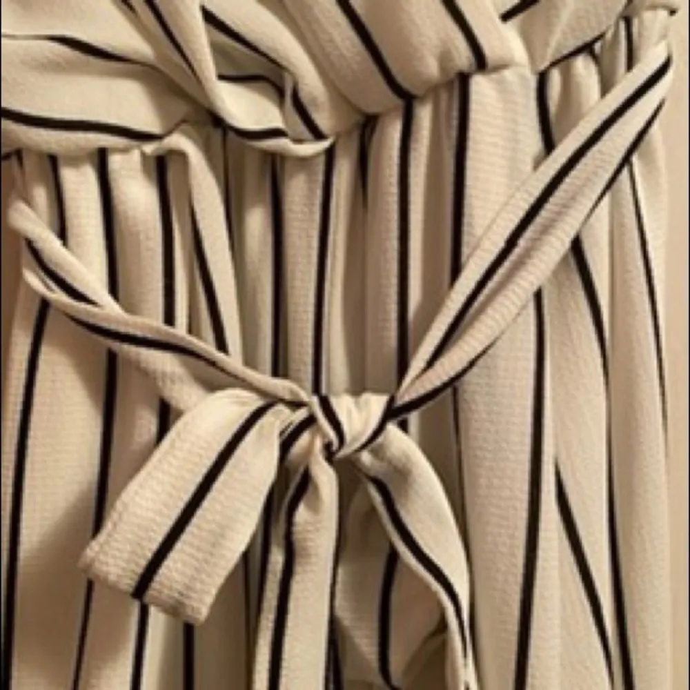 Lac Bleu jumpsuit size large - Image 9