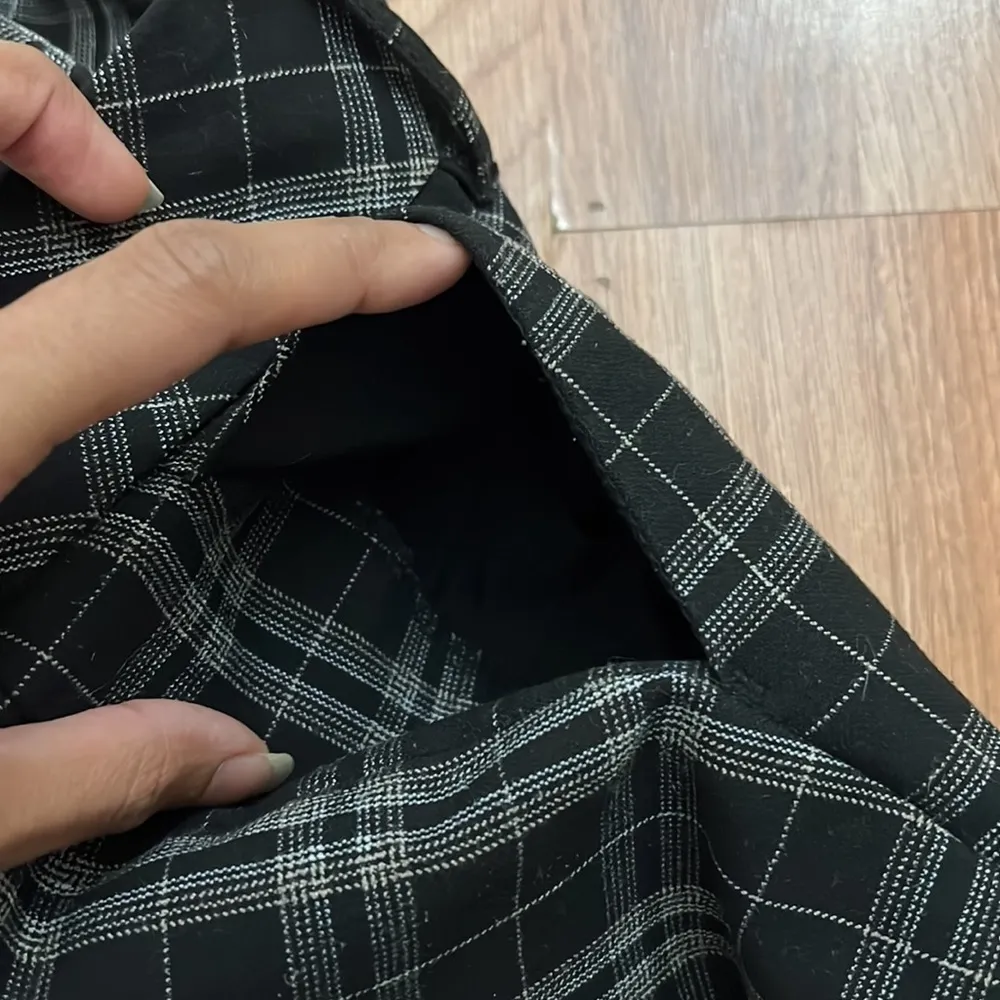 White House Black Market Plaid Ankle Pants - Image 9