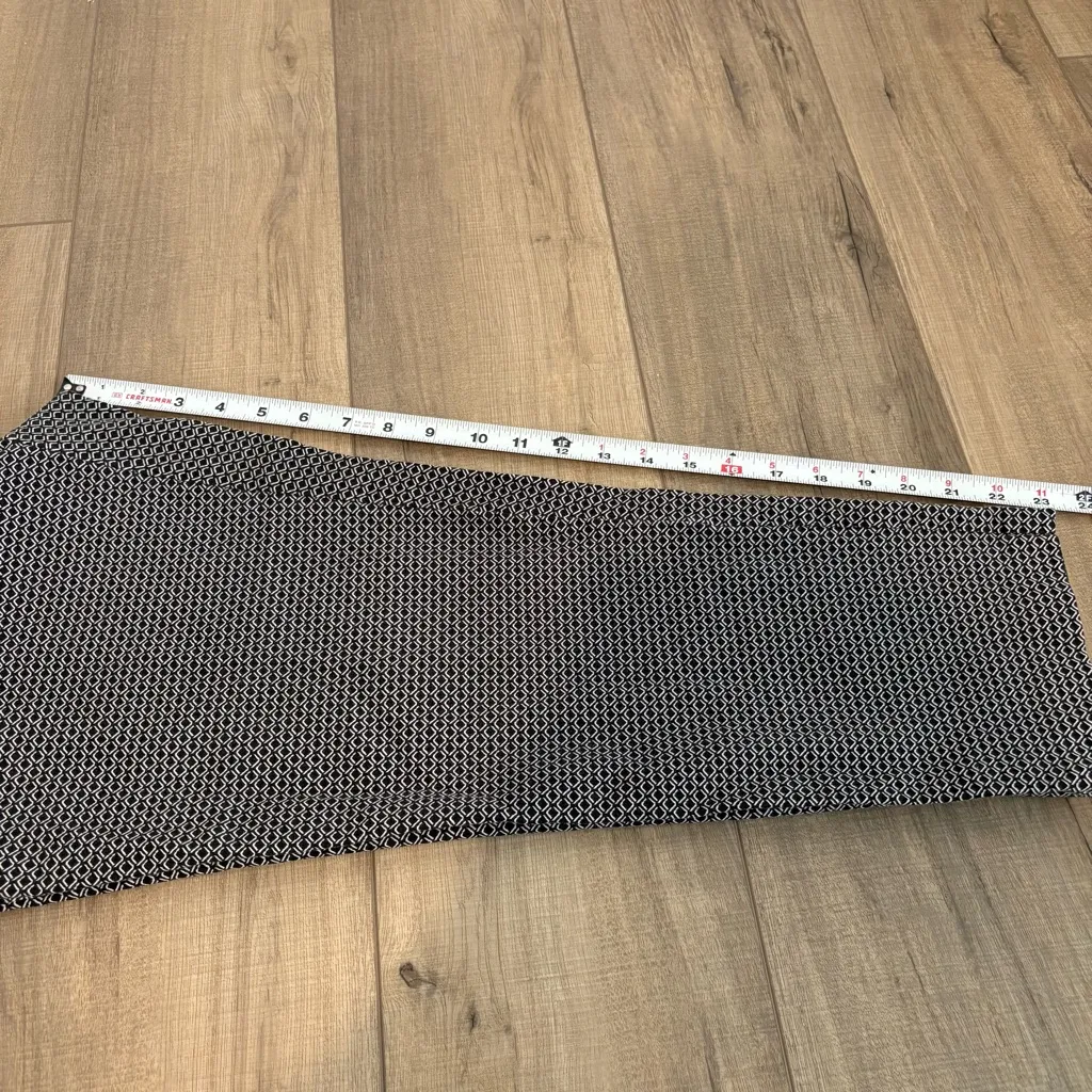 Chicos so slimming Brigitte Dot Grid Ankle pull on Pants black‎ white size 1.5 - Image 11