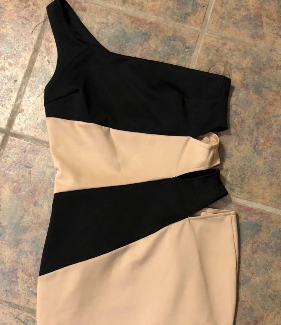 Black and Nude Cutout Bodycon Dress - Image 2