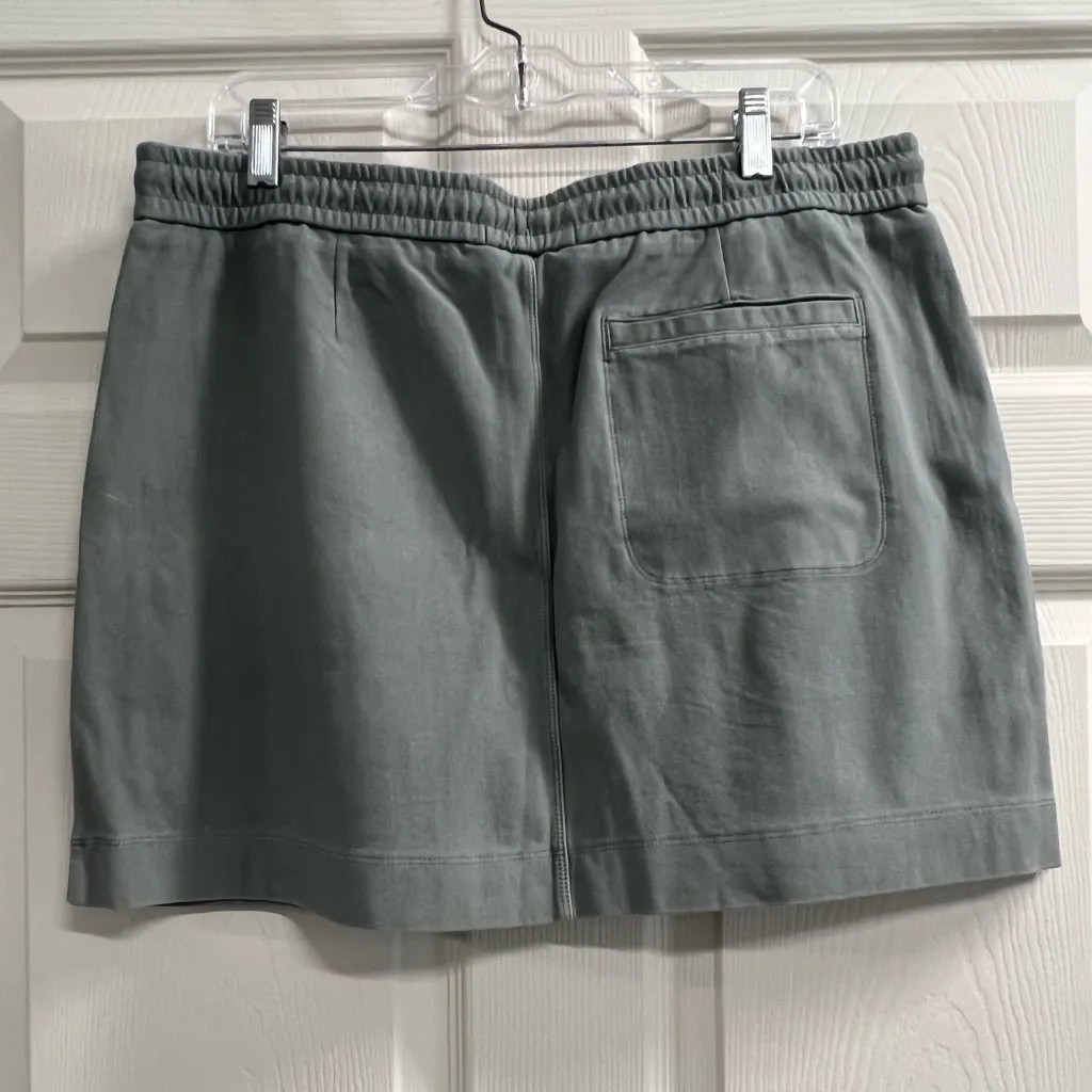 ATHLETA Cypress Green FARALLON SKIRT w/ Drawstring & Zip Pockets - Size 14 - EUC - Image 2