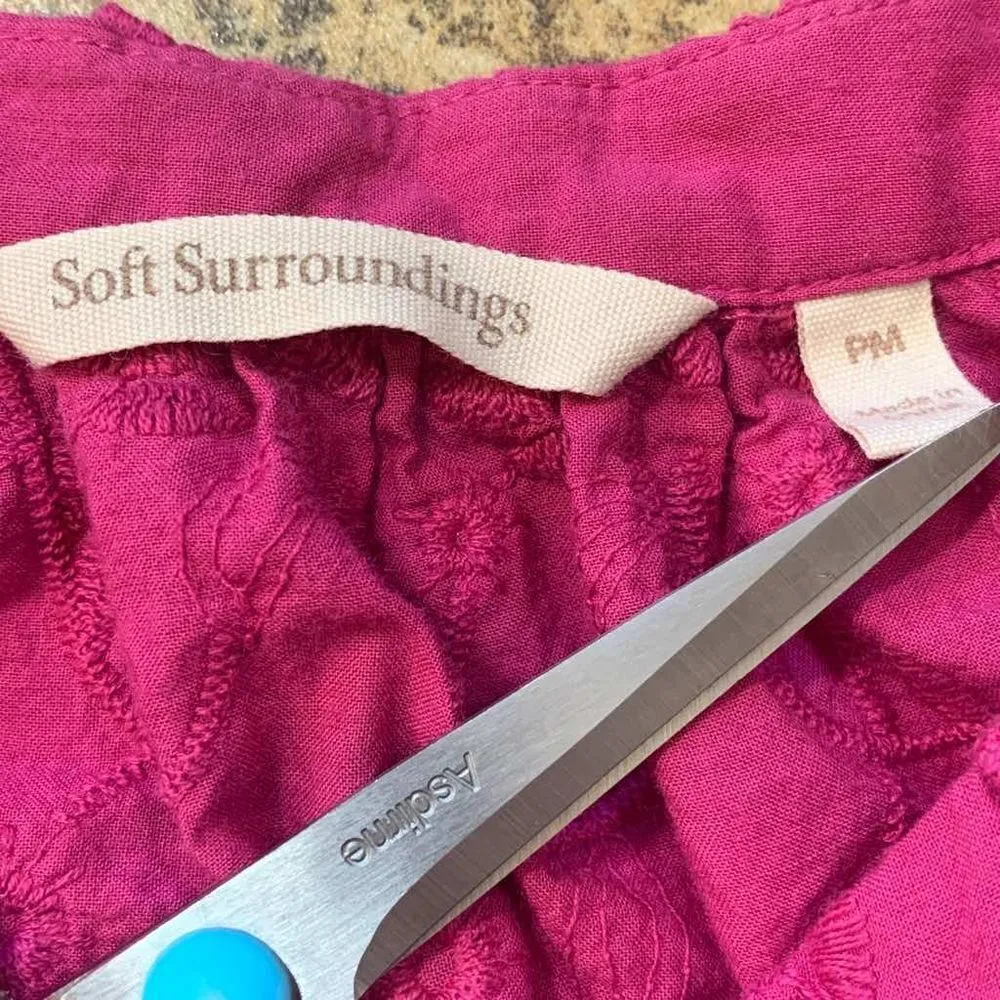 Soft Surroundings Sunny Day Blouse Magenta 3D Flower Detail V-neck Peasant Top - Image 10