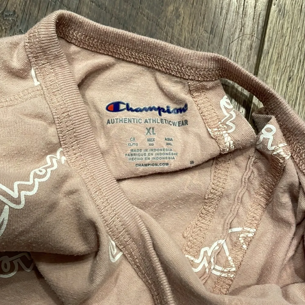 Champion short sleeved shirt - Image 3
