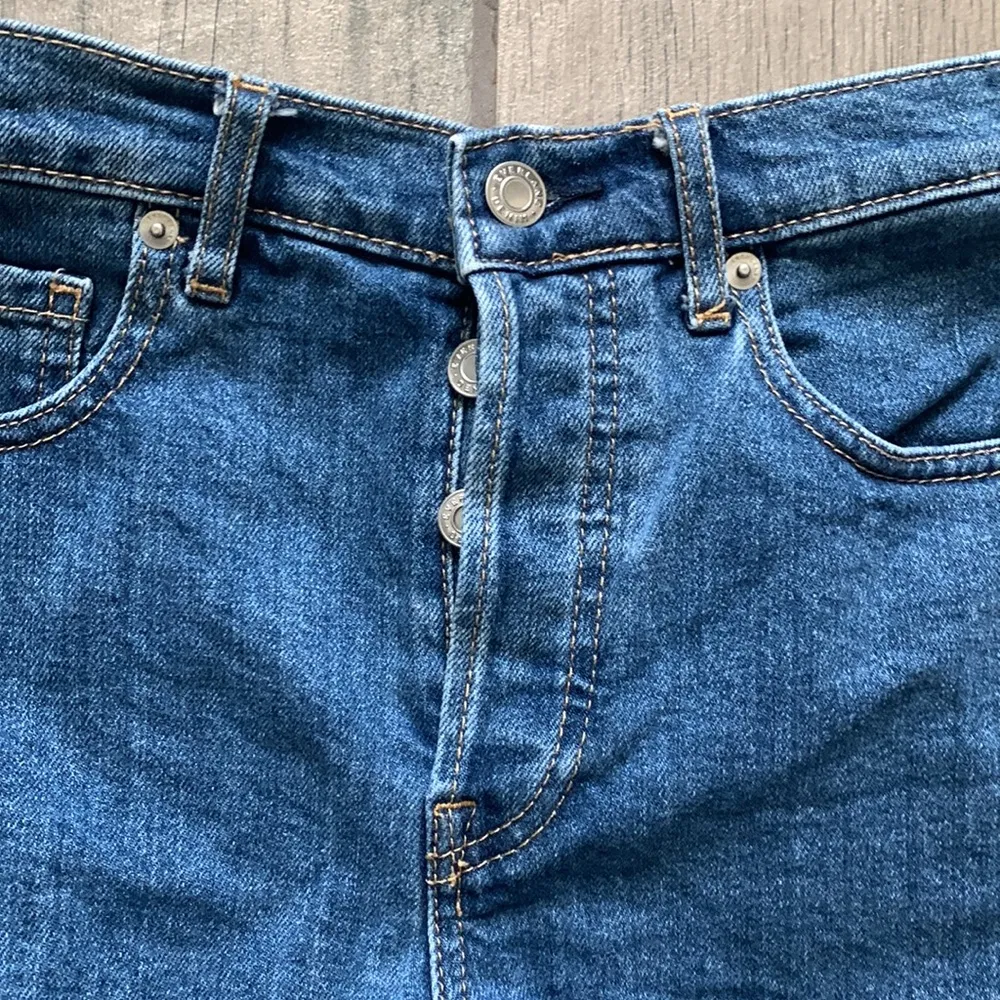 Everlane cheeky short - Image 2