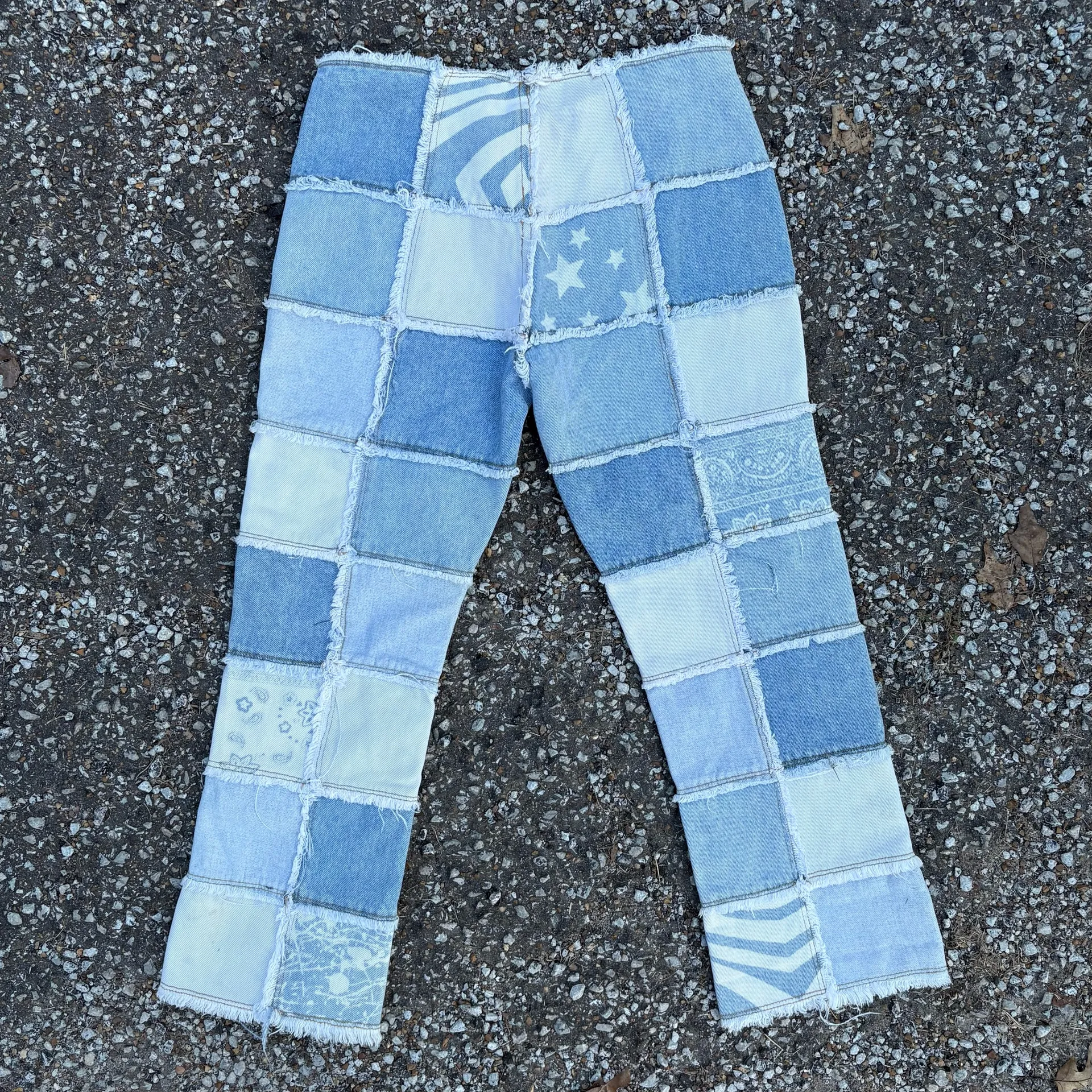 Vintage 90s/Y2K No Boundaries Patchwork Low Rise Denim Capris - Image 2