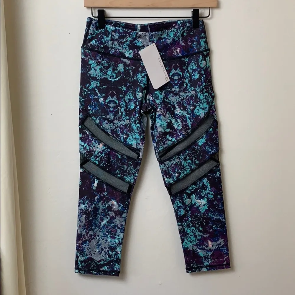 nwt // fabletics alessia capri walking on air - Image 42