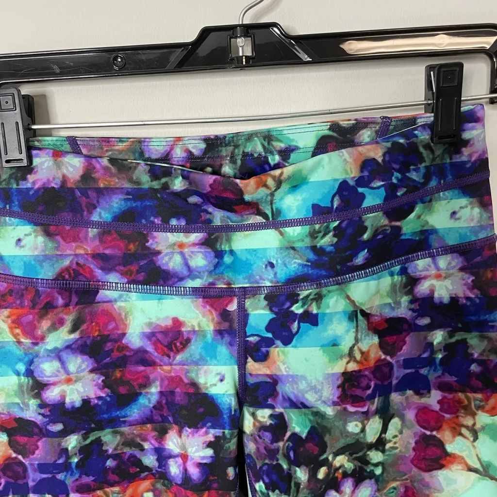 Athleta Women Small Floral Fade Sonar Athletic Crop Leggings Excellent Cond - Image 9