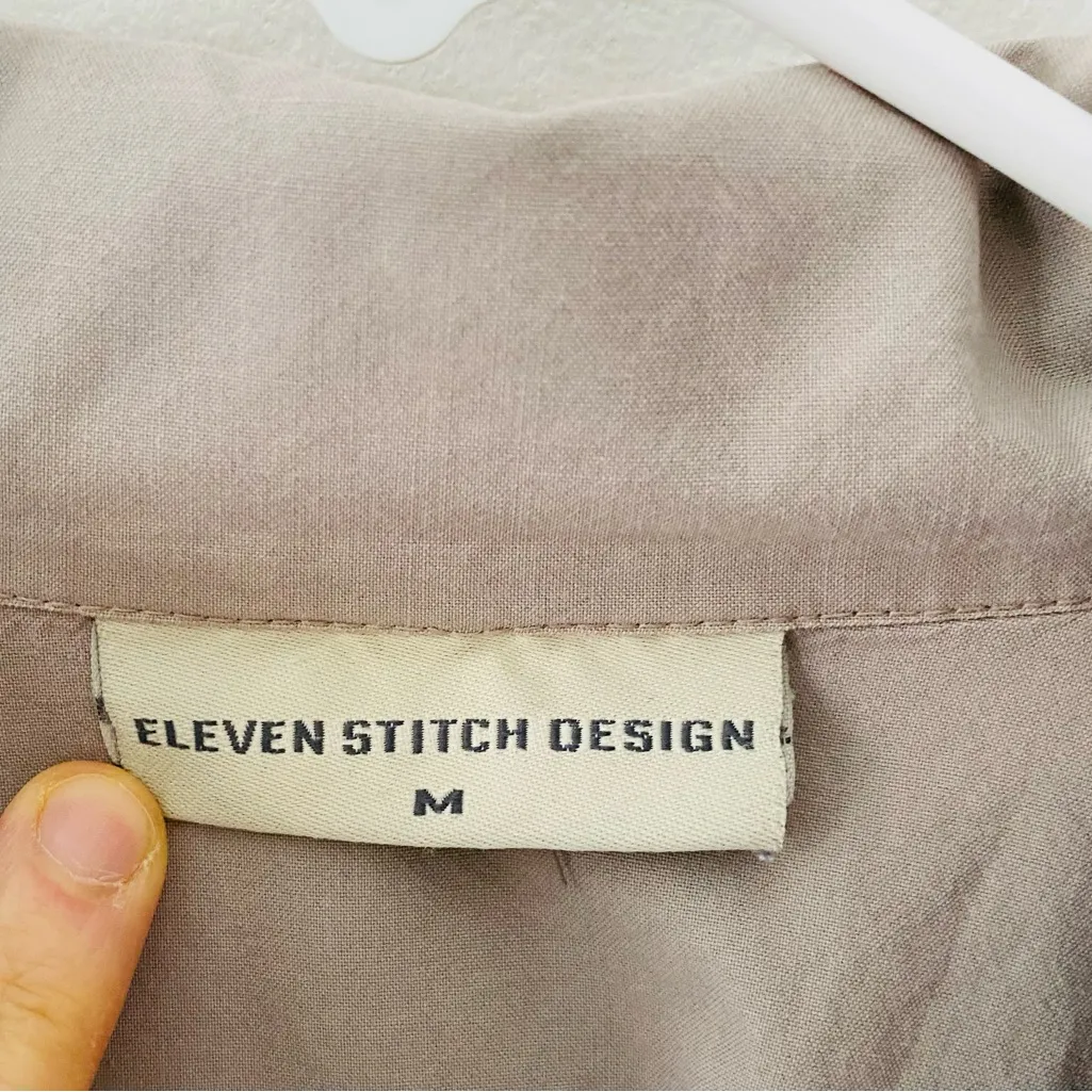 VINTAGE 90s Boxy Top with Abalone Shell Buttons Gray Size M - Image 6