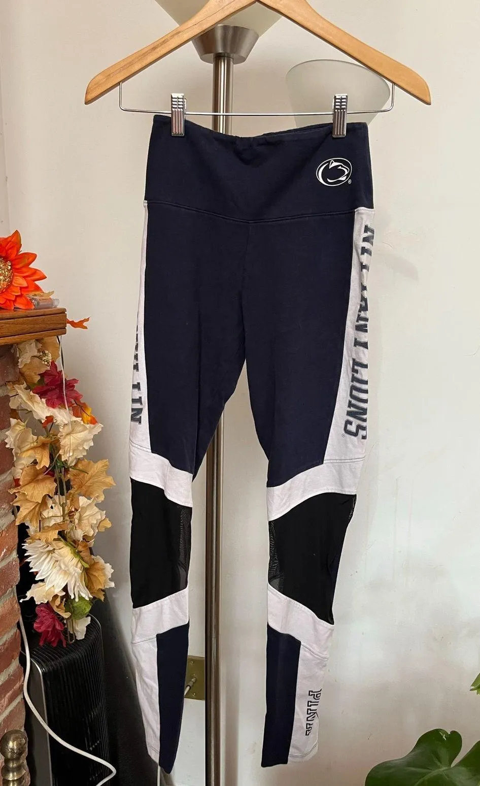 PINK Victoria’s Secret Penn State Nittany Lion Leggings  - Image 2