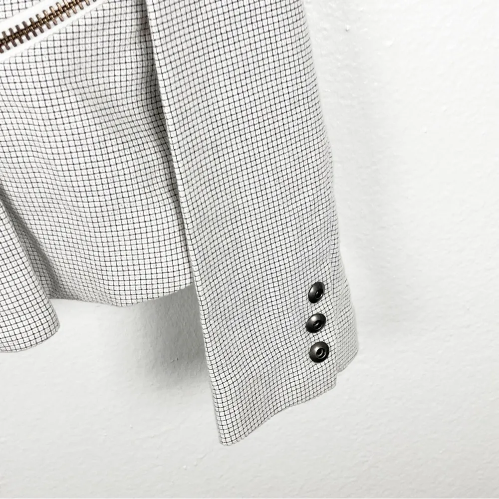 CABI Zip Line Long Sleeves Snap Button Closure Zipper Waist Blazer #205, Size 8 - Image 10