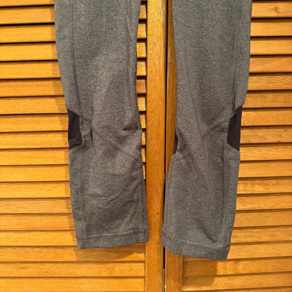 Lululemon Align 28” Grey and Black Athletic Active Leggings Sz 2 - Image 3