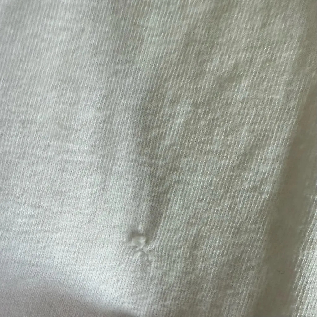 Vintage 80s Oversized Heart T - Image 4