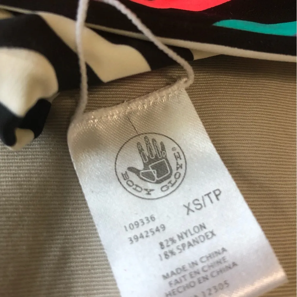 Body Glove reversible bikini bottoms xsmall in Urbania - Image 7