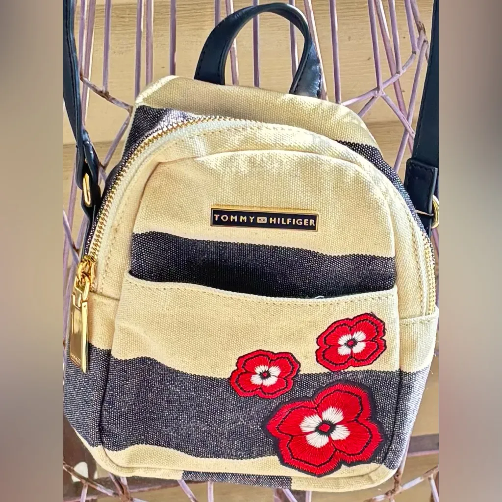 Tommy Hilfiger Mini Backpack - Image 3