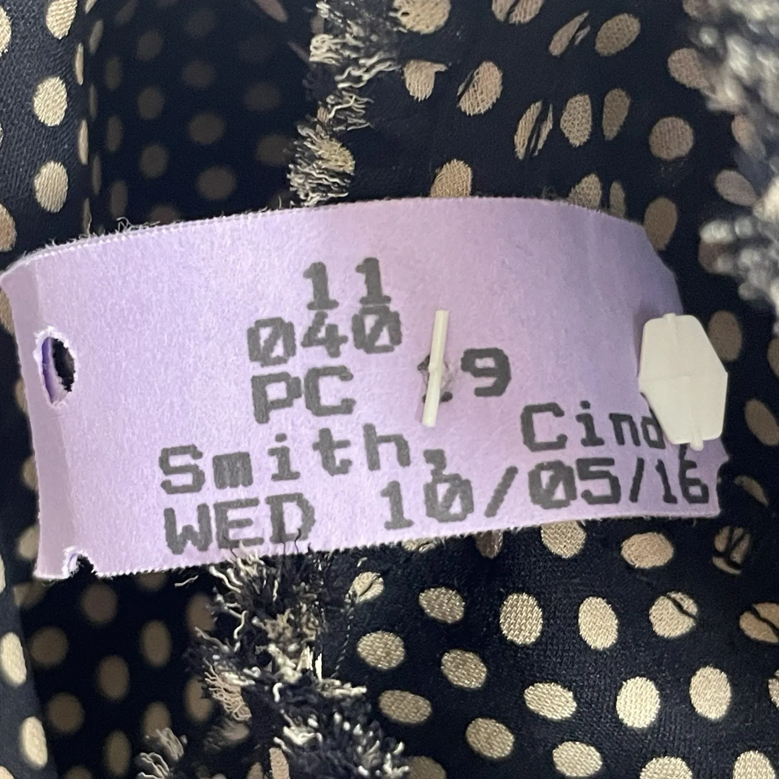 Tory Burch Womens 2 Blouse Sleeveless‎ 100% Silk Snap Button Black + Beige Dots - Image 7